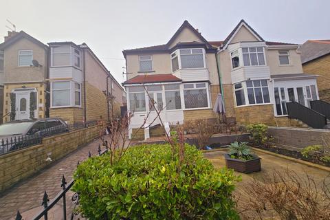 4 bedroom semi-detached house to rent, Bradford Road, Shipley, BD18