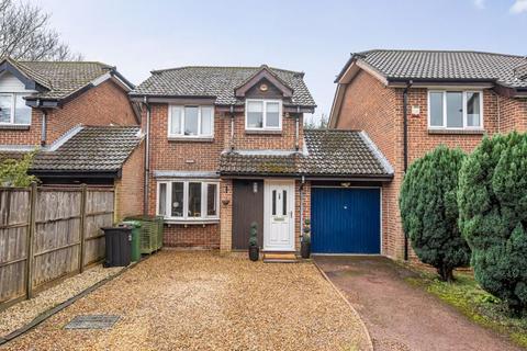 3 bedroom link detached house for sale, Blackford Close, South Croydon