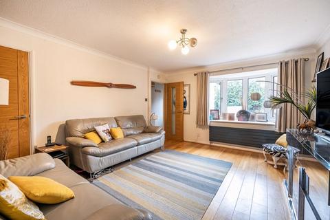 3 bedroom link detached house for sale, Blackford Close, South Croydon