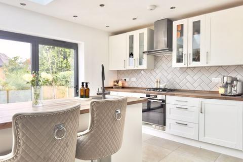 8 Ashurst Road, Sutton Coldfield, B76 1JH