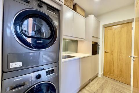 8 Ashurst Road, Sutton Coldfield, B76 1JH
