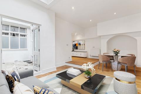 1 bedroom flat for sale, Cornwall Gardens, South Kensington, London