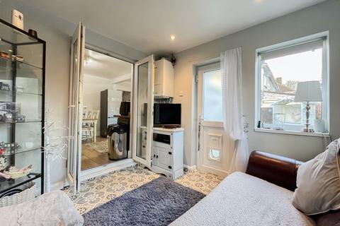 192 Marsh Lane, Fordhouses, Wolverhampton, WV10 6RZ