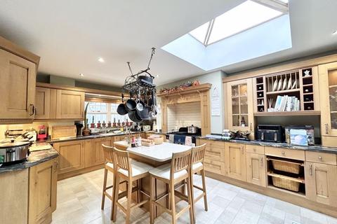 Hafod Mona Drive, Dwygyfylchi, Penmaenmawr, LL34 6PU