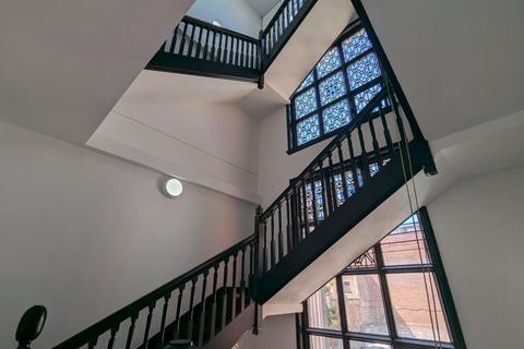 1 bedroom apartment to rent, Chapel Street, Southport