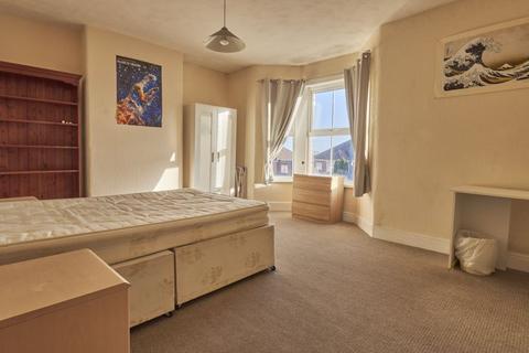 4 bedroom terraced house for sale, Pinhoe Road, Exeter