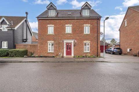 4 bedroom detached house for sale, Mead Road, Bury St. Edmunds