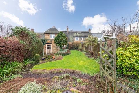 2 bedroom cottage for sale, Church Lane, Cropredy - No onward chain