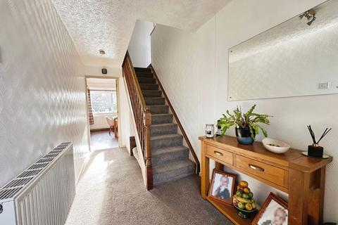 5 bedroom semi-detached house for sale, Winchester Road, Radcliffe