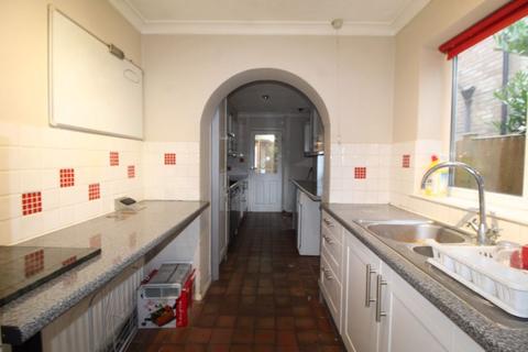 37 Broughton Avenue, Luton, LU3 2AR