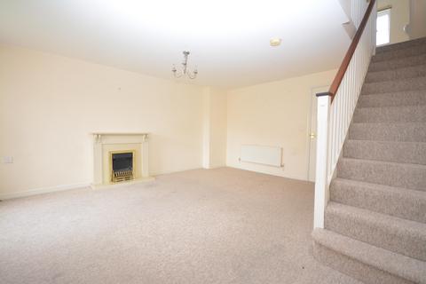 3 bedroom semi-detached house to rent, Osborne Heights, East Cowes