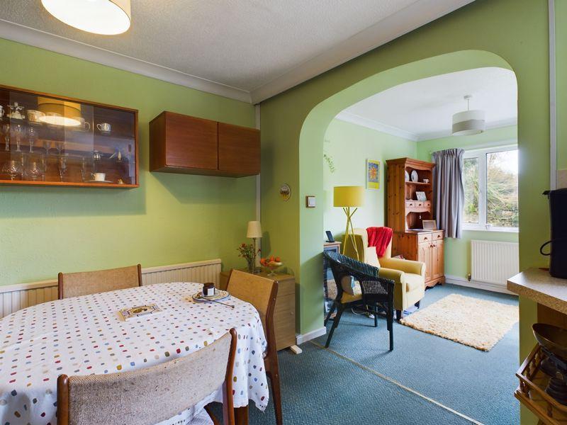Dining area to snug