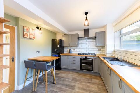 14 Hollybush Close, Winsley, Bradford-on-avon, BA15 2NL