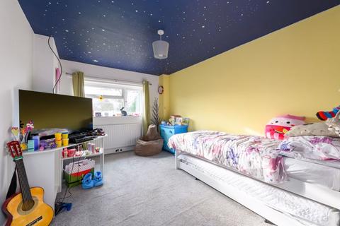14 Hollybush Close, Winsley, Bradford-on-avon, BA15 2NL