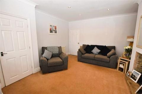 2 bedroom end of terrace house for sale, High Street, Yeadon, Leeds, West Yorkshire