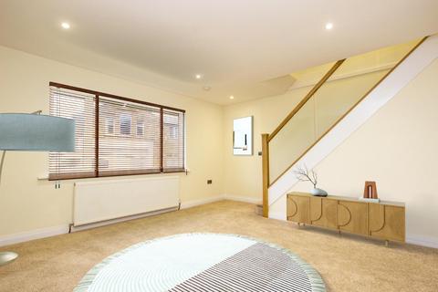 38 Sunnyhurst Lane, Darwen, BB3 1JN