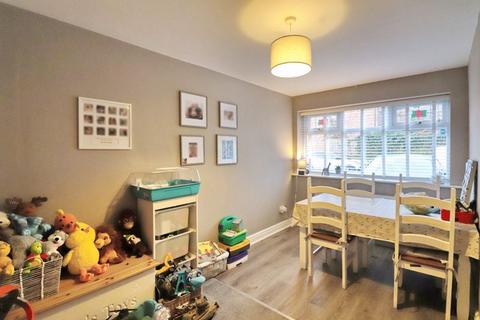 3 bedroom terraced house for sale, Aylsham Mews, Manchester M27