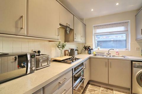 3 bedroom terraced house for sale, Aylsham Mews, Manchester M27