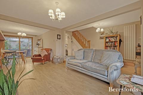 3 bedroom semi-detached house for sale, Barn Mead, Doddinghurst, CM15