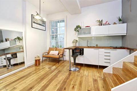 Studio for sale, London W2