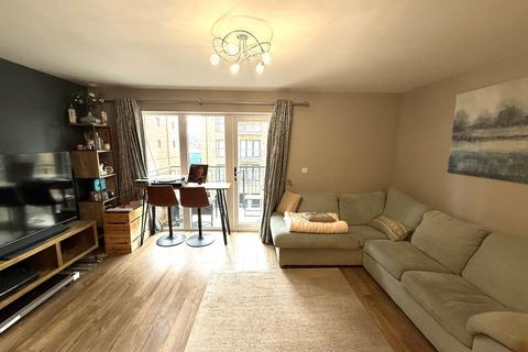 2 bedroom flat to rent, Thomas Blake Avenue, Hampshire SO14