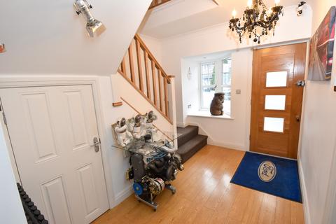 4 bedroom semi-detached house for sale, Eddisbury Avenue, Flixton, M41