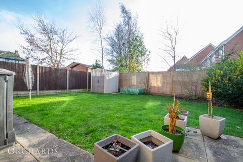 4 bedroom detached house to rent, Nicholls Close, Bedford MK45