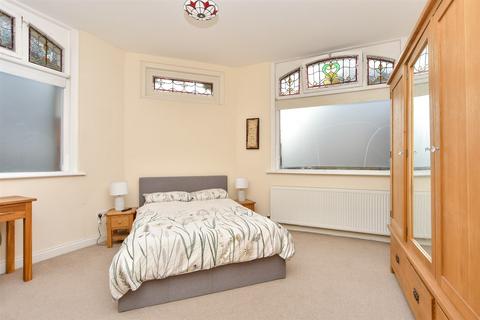 1 bedroom ground floor flat for sale, Chequers Court, Higham, Rochester, Kent