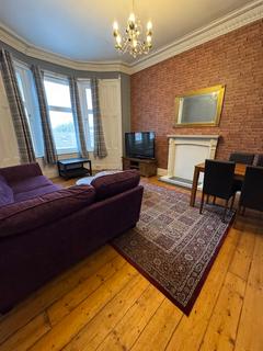 2 bedroom apartment to rent, 1/2, 1039 Tollcross Road, Glasgow, G32 8UQ