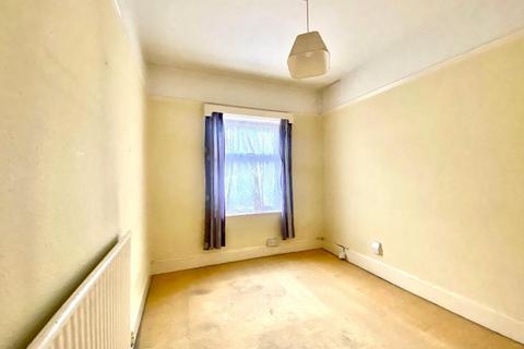 48 Blenheim Crescent, Luton, LU3 1HB