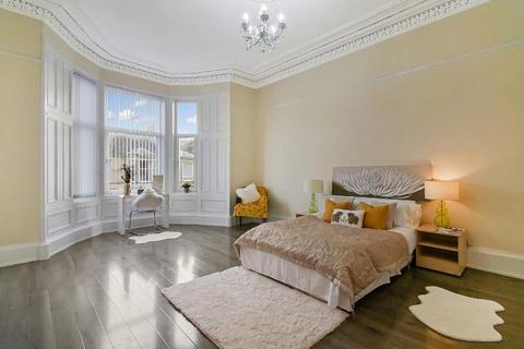 3 bedroom flat for sale, Kenmure Street, Pollockshields, G41 2NS