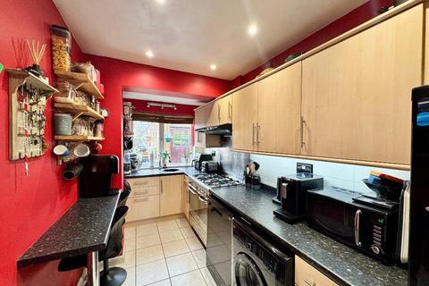 3 bedroom semi-detached house for sale, Kings Road, Flitwick, Bedfordshire, MK45 1EL