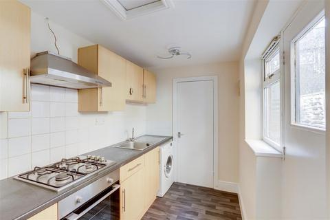 4 bedroom terraced house for sale, Myrtle Avenue, Forest Fields NG7