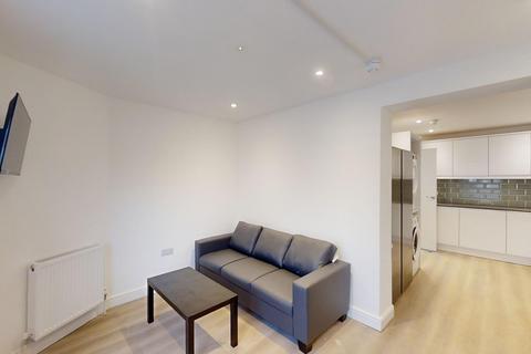6 bedroom house share to rent, Paget Street, Gillingham