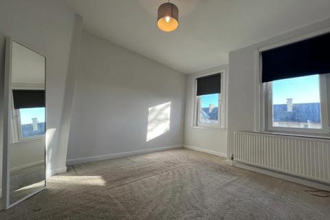 2 bedroom flat to rent, Granton Place, Edinburgh, EH5 1AN