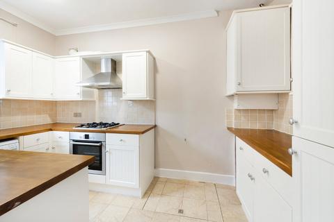 3 bedroom flat to rent, Danehurst Street, London