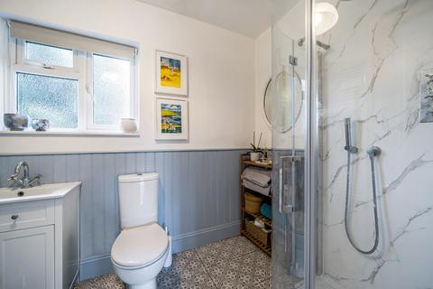 Jonmari Cotswold Close, Staines-upon-thames, TW18 2DD