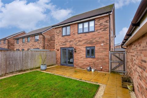 18 Moore Gardens, Wootton, Bedford, MK43 9RQ