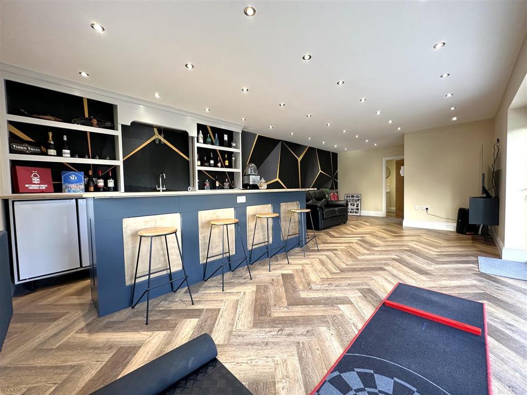 Family Entertainment Space With En-Suite 185