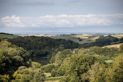 5 bedroom detached house for sale, Littleham, Bideford