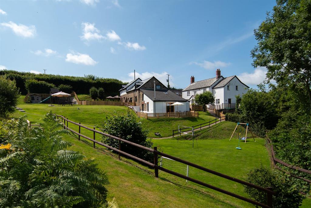Robin Hill Farm