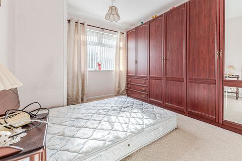 3 bedroom terraced house for sale, Haigh Gardens, Rothwell, Leeds, West Yorkshire