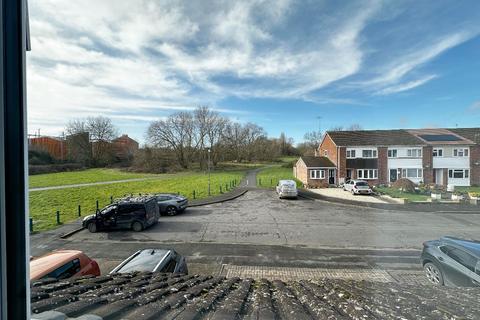 37 Exham Close, Warwick, CV34 5UL