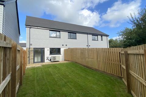 2 bedroom end of terrace house for sale, Park Lanneves, Bodmin, PL31