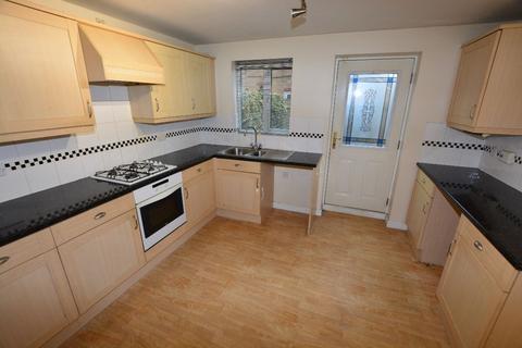 3 bedroom terraced house to rent, Wain Avenue, Chesterfield