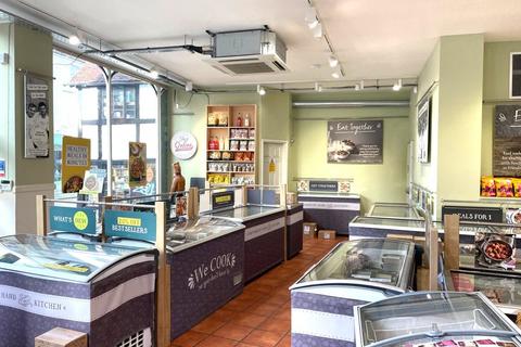 Retail property (high street) to rent, Oxford House, 51 Duke Street, Henley-on-Thames, Oxfordshire