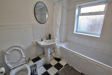 2 bedroom terraced house to rent, Surtees Street, Bishop Auckland, County Durham, DL14