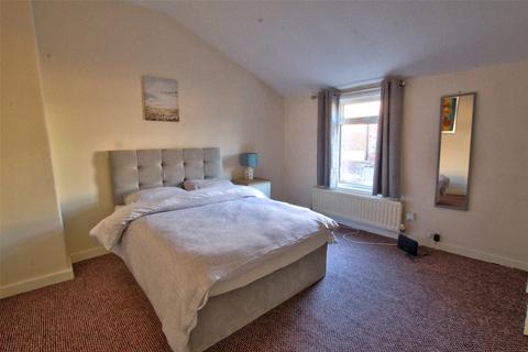 2 bedroom terraced house to rent, Surtees Street, Bishop Auckland, County Durham, DL14