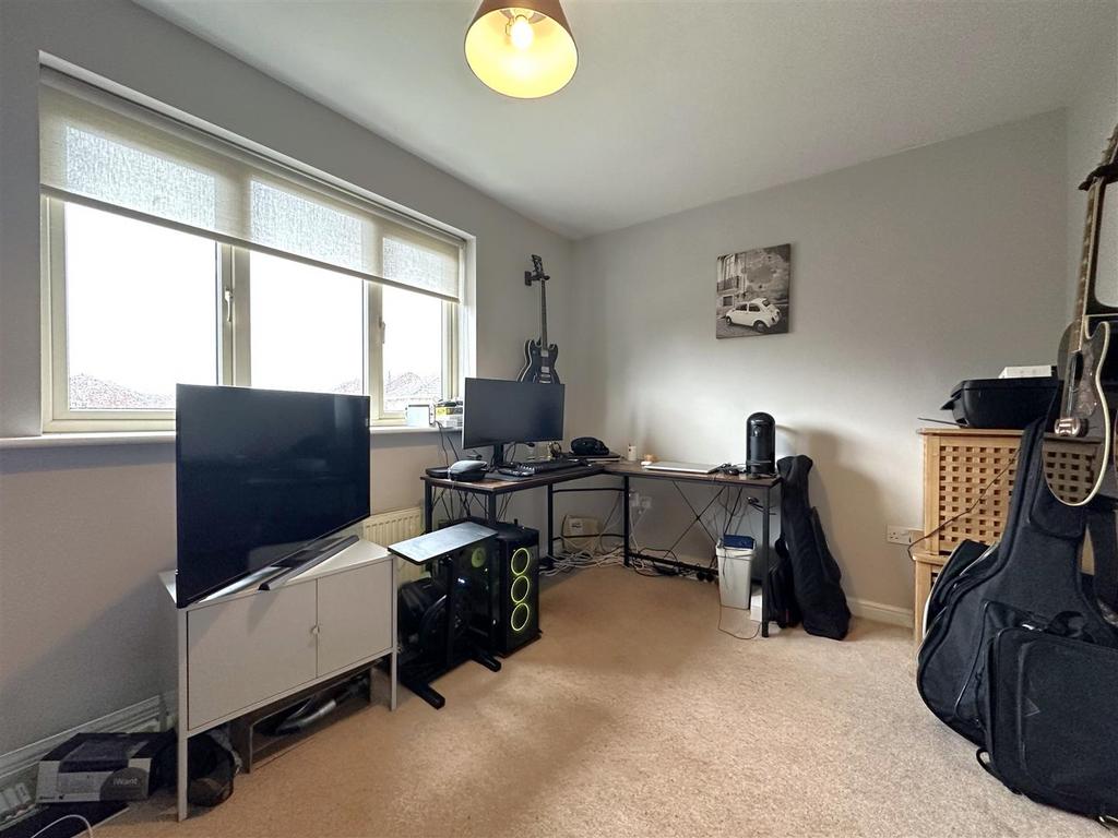 Second Bedroom 912