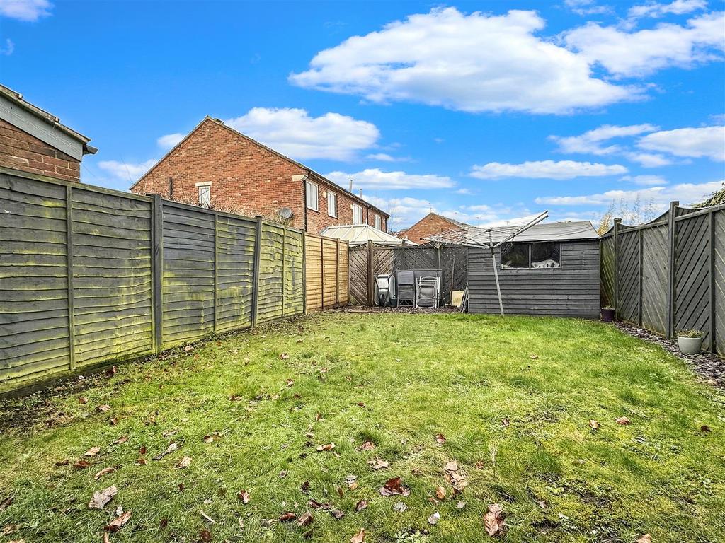 Rear Garden 931